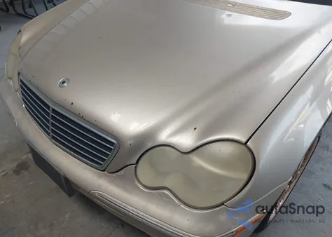 2004 Mercedes-Benz C 230 Kompressor Sport/Sport from USA, damaged, VIN WDBRF40J94F453797